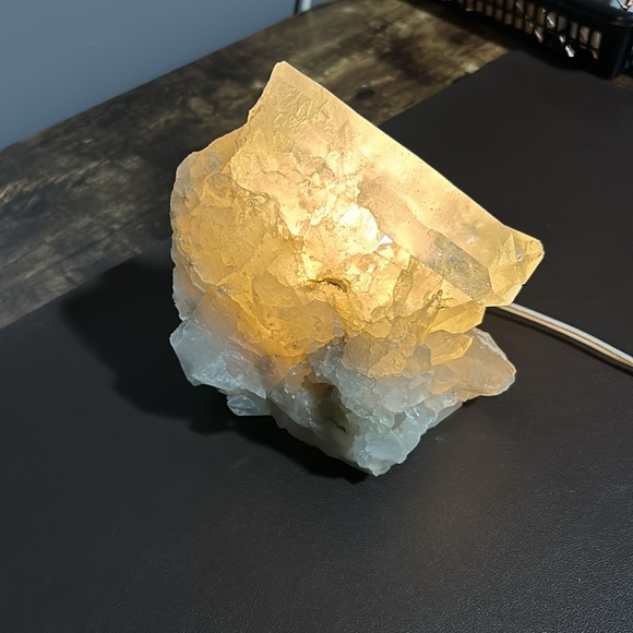 Vintage stunning white Quartz lamp light - Picture 9 of 14